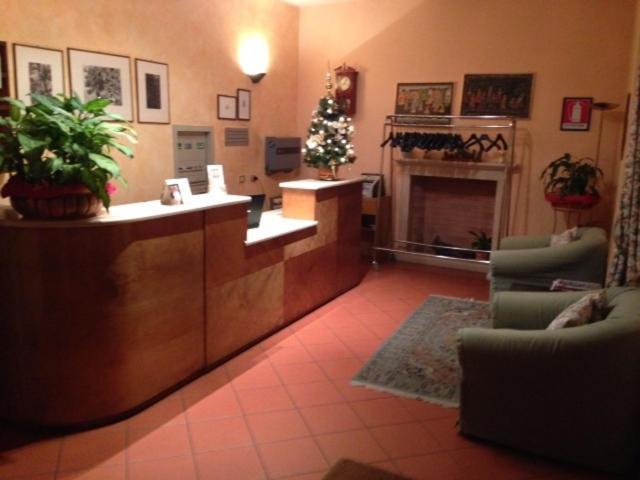 Albergo Ristorante La Scaiola Nuvolera Bagian luar foto